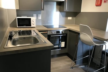 1 bed studio, Green Lanes, Newington Green, London, N169BS - Image 2